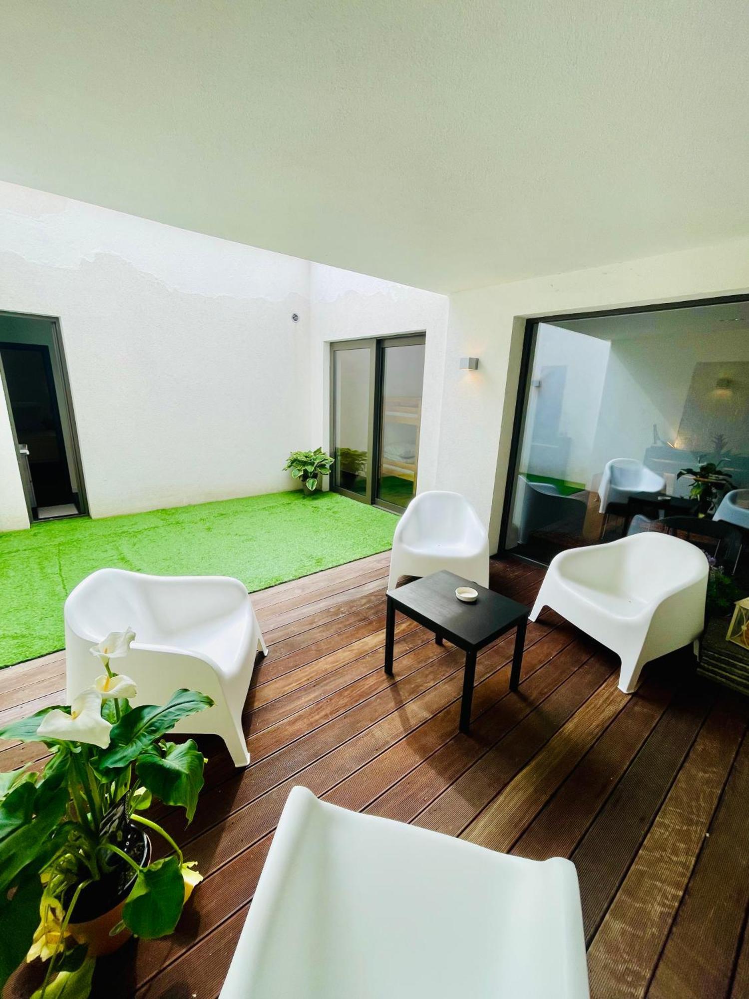 Down Town Spacious Loft Retreat With Private Parking Brussels Luaran gambar