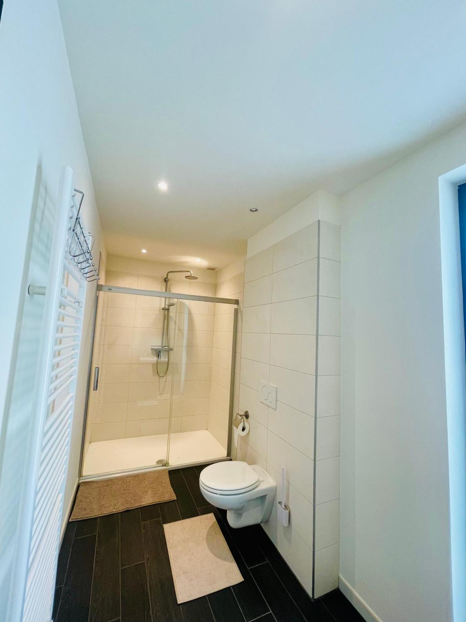 Down Town Spacious Loft Retreat With Private Parking Brussels Luaran gambar